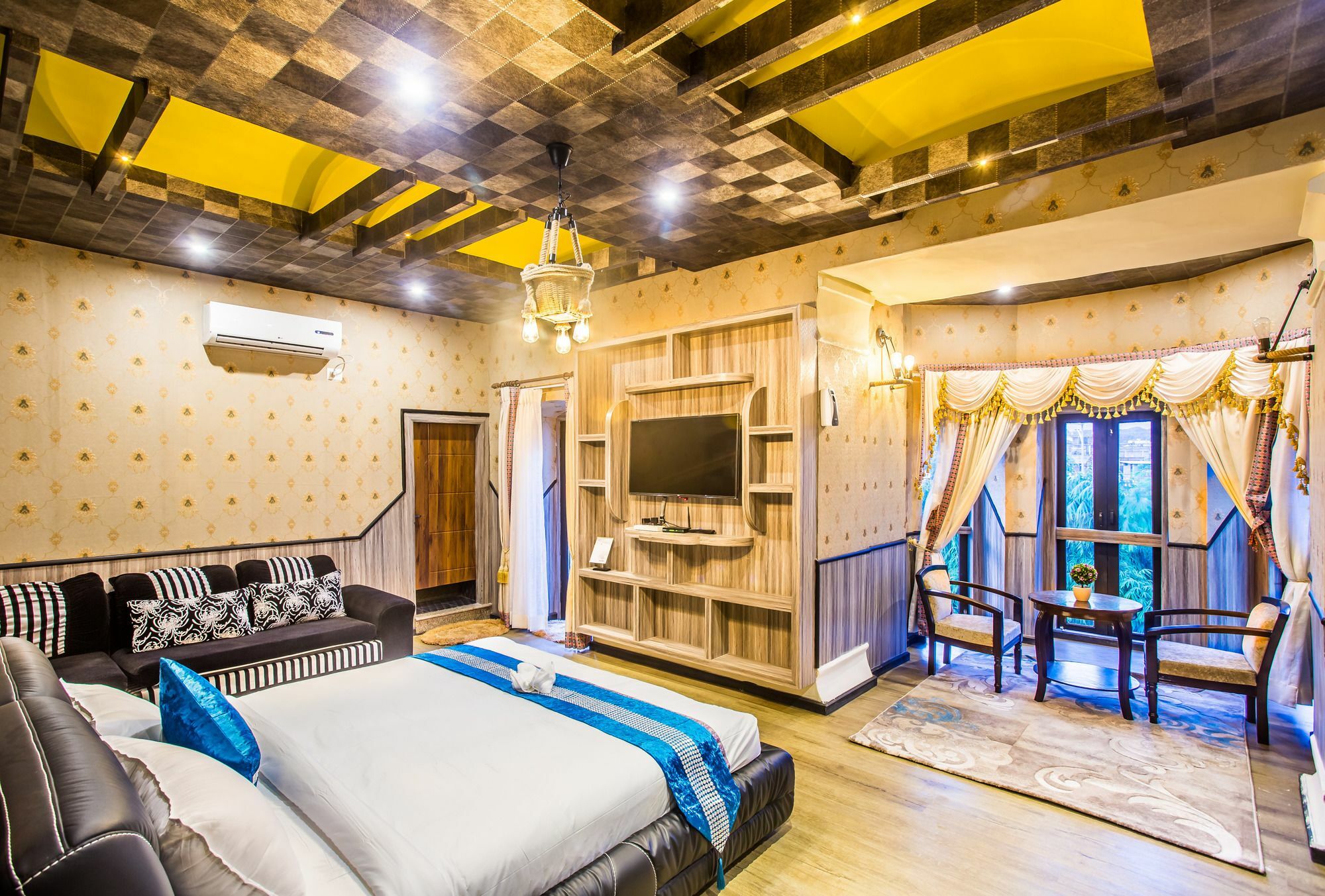 Royal Empire Boutique Hotel Catmandu Exterior foto